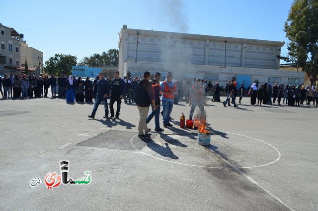 تمرين الدفاع المدني  في المدرسة الثانوية الشاملة